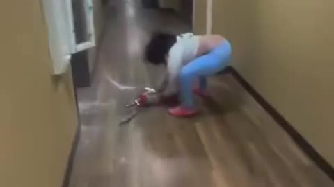 Hotel Crash Out