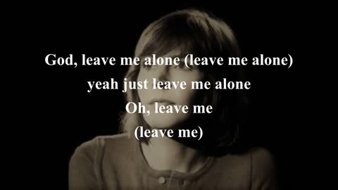 Helen Reddy - Leave Me Alone Ruby Red Dress - (with lyrics)