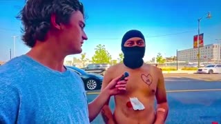 Anti-ICE rioter gets hit with a rubber buIIet after kicking a police officer… 👀