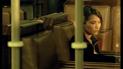 Lifehouse - You And Me (Official Music Video)lll