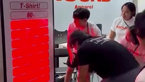 He Won A Free T-Shirt From This Difficult Game! 😮