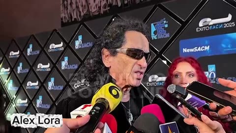 Alex Lora y El Tri: ¡Ni una pantalla caída detiene el SHOW! 💪 57 Años de Pasión y Giras