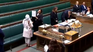 British MP Naz Shah Takes Oath Wearing Hijab and Kissing Quran