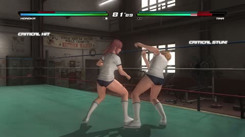 Hitomi + Honoka vs Momiji + Tina