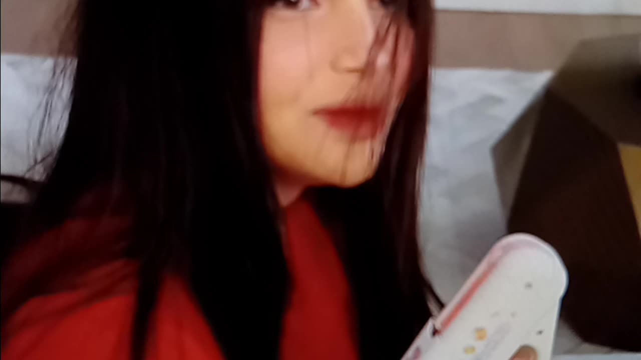 Girl knows what to do with lollipop