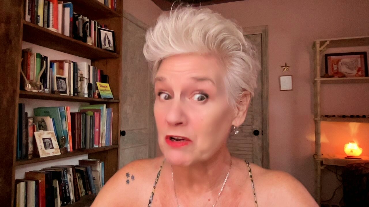 Lady Melody reads Mary Poppins-episode 16