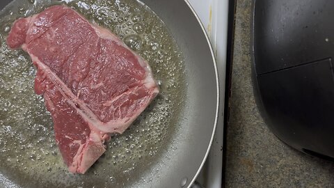 Cooking a steak yay