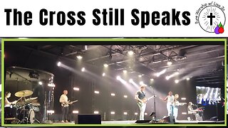 At the Cross, I’m Free | Pure Worship w/ Lisa Jo