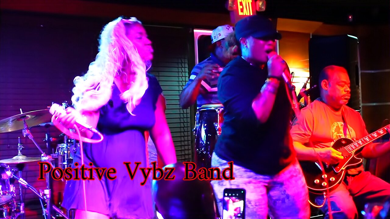 A lit night at the Shark Bar!!!