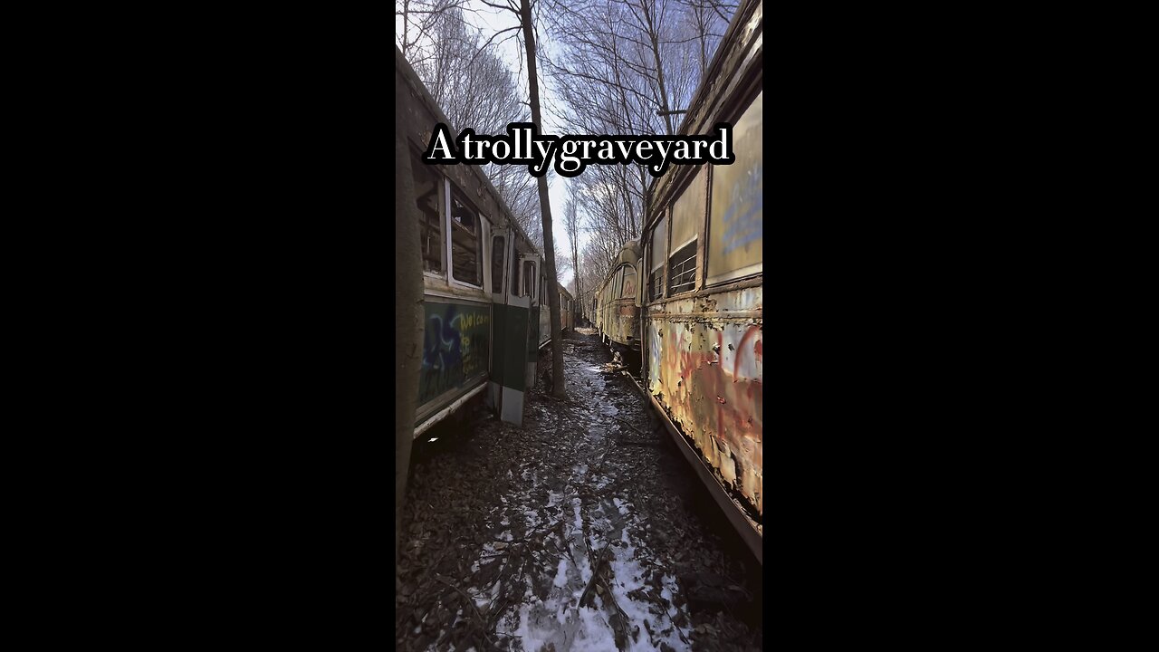 Abandoned Trilly Graveyard with Security 👀 #abandoned #urbex #abandonedplaces