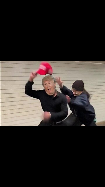 trump maga hat subway tds karen