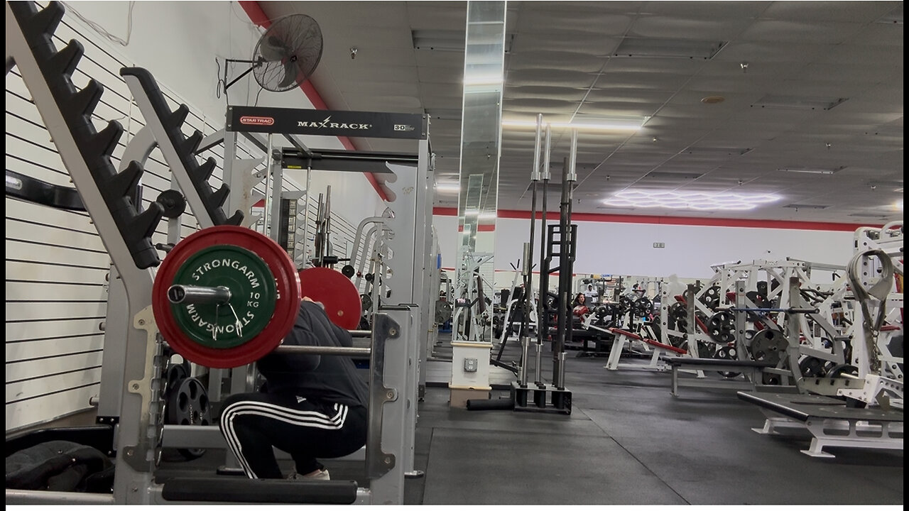 BACK SQUATS 140KG/308LBS for 4 Reps
