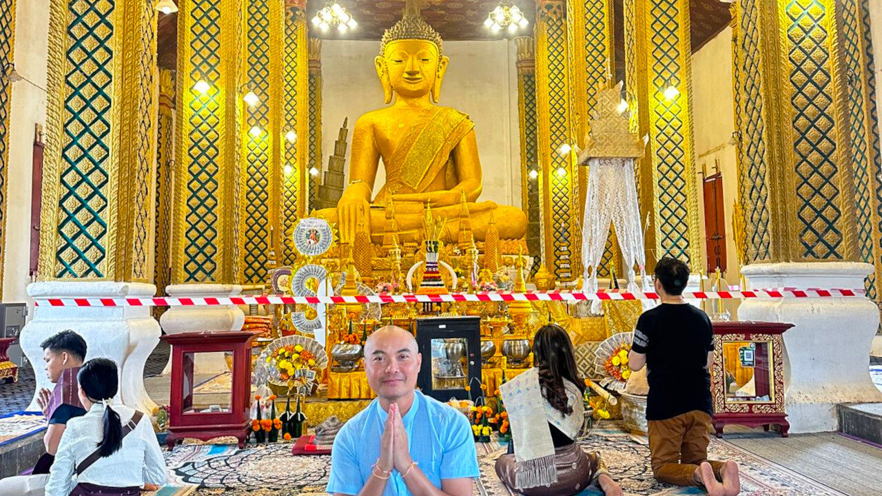 Wat Phathat Si Khottabong in Thakhek Laos! 🇱🇦
