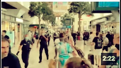 "French Invasion of Shopping Mall Due to COVID Passport Restriction"