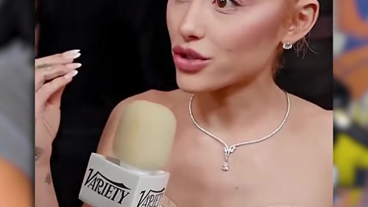 What is going on with Ariana grande? 🤯🤯🤯