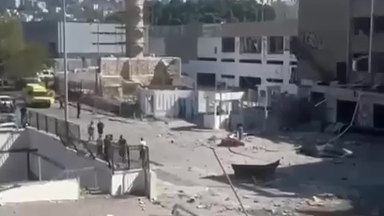 🇮🇱 More from Haifa and Tel Aviv area! ❗️An Iranian missile fell directly on a school