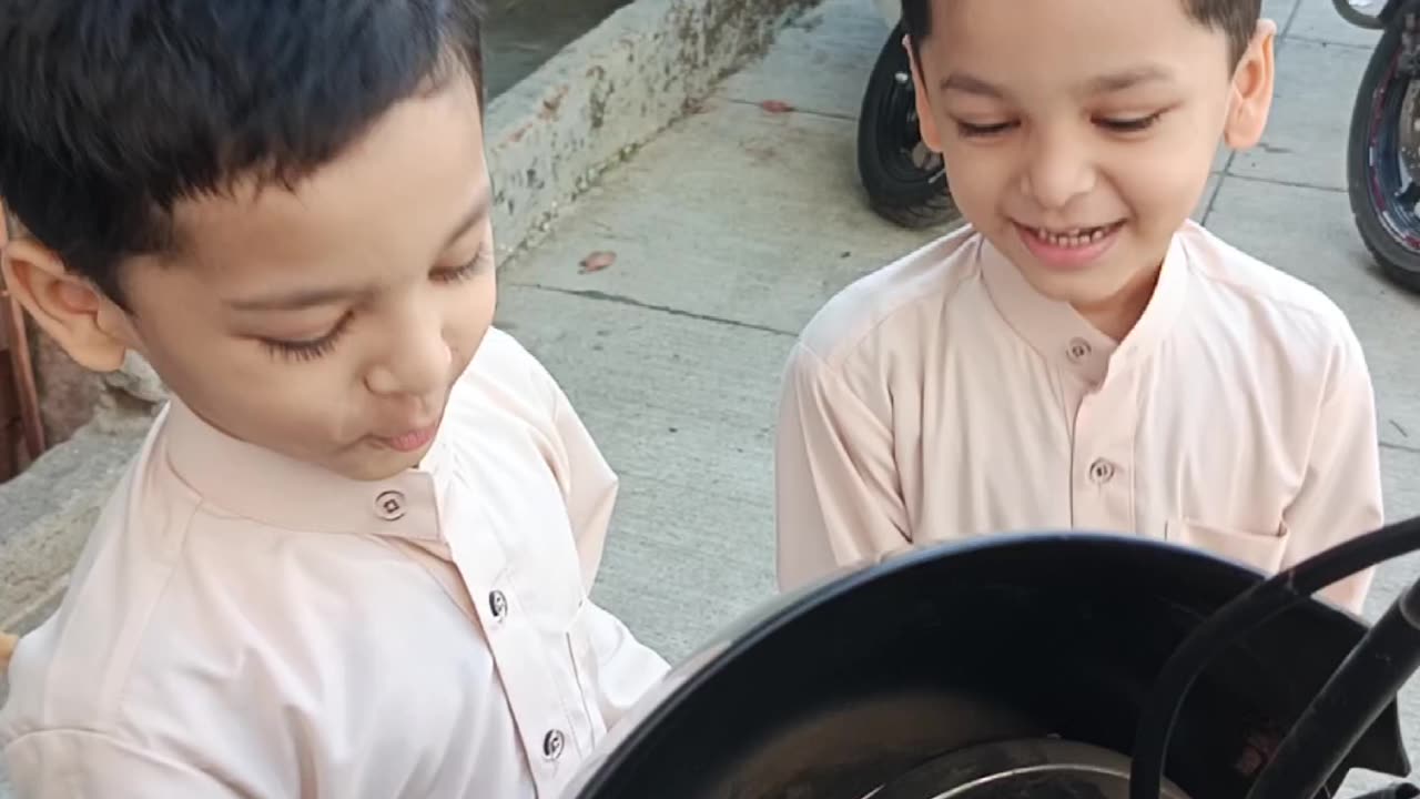 Forever Friends, Forever Twins