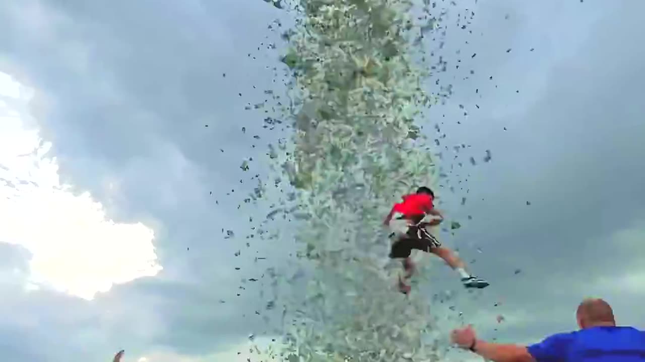 Reach the money and win 100000000$