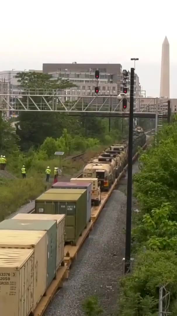 Tanks are coming into DC for Trumps parade
