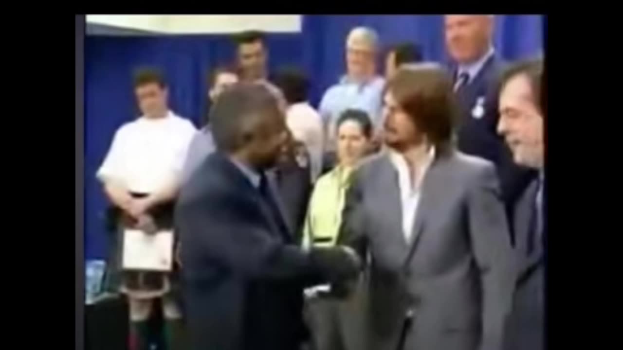 Tom Cruise exploits 9/11 in order to promote Scientology.