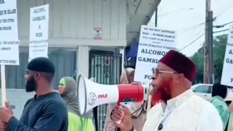 Muslims in Texas want to ban Americans from drinking beer and eating pork.