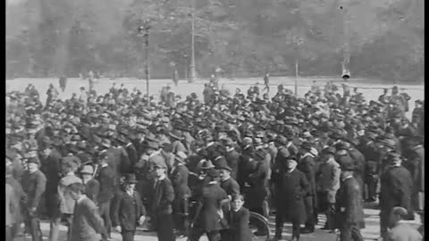 [FOX-MOVIETONE NEWSREEL EXCERPTS] - [FOX-MOVIETONE NEWSREEL EXCERPTS] - cbs-cbswwi-31