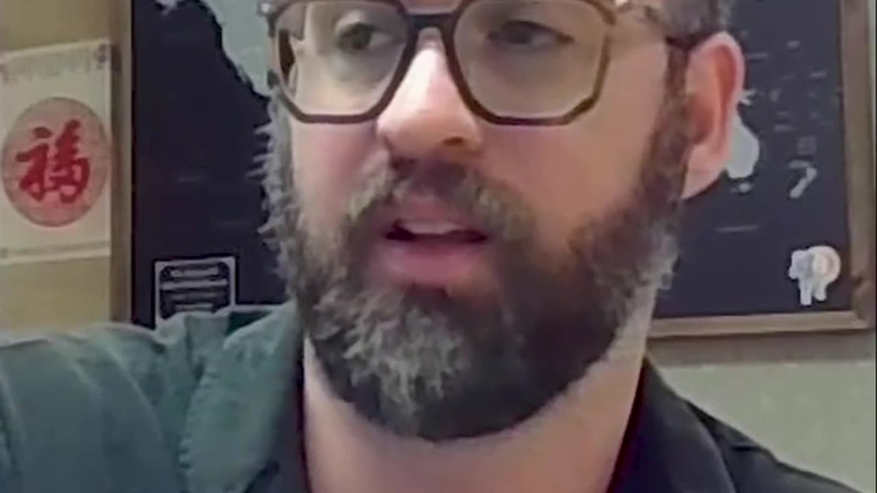 Fractional Reserve Banking: Risky Investments Explained #fractionalreservebanking #economy #risk