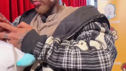 FLAWLESS SISTERS FINALLY LET THEY BIG SIS COME TO THE CONTENT HOUSE TO COOK