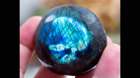 Healing with Laborite Healing Stones