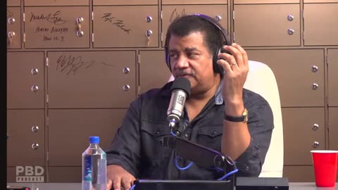 Doctor neil degrasse tyson explains patriots have to get the vaccine