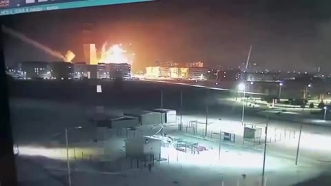 (Insane) Malfunctioning Russian Surface to Air Missile Smashes into Highrise Building