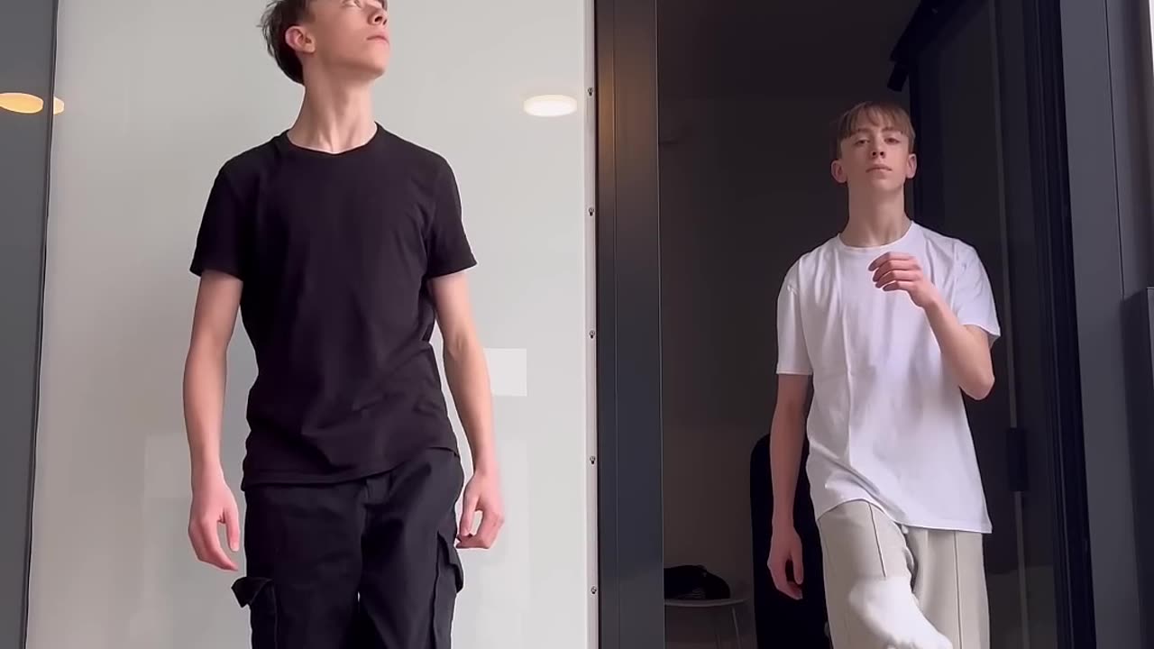 Ransom trend with falling body parts