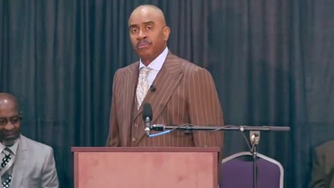 Pastor Gino Jennings: "Why Church Today Is Dying"