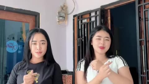 masih kecil gini jangan diajarin yang aneh aneh yah