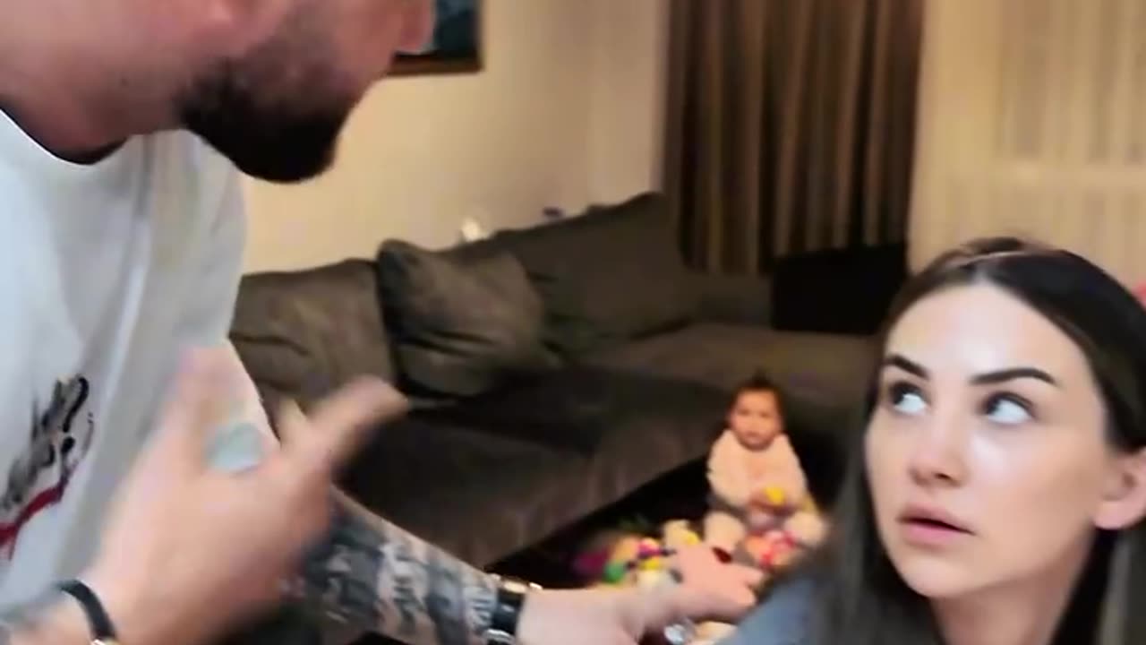 Momente tensioni, Luizi kapet duke i bërtitur Kiarës