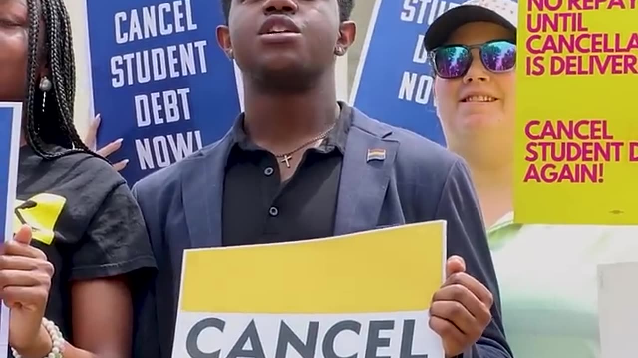 How rich is the Ivy League?