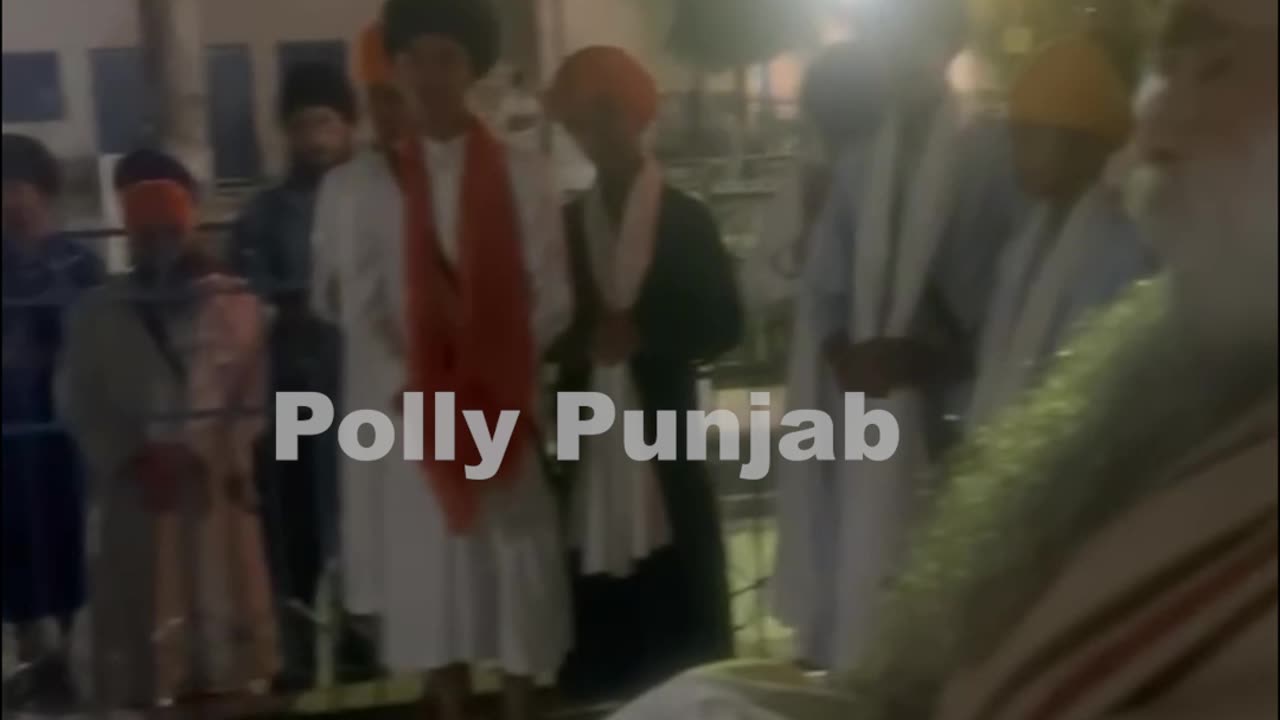 ਗੁਰਦੁਆਰਾ ਗੁਰਦਰਸ਼ਨ ਪ੍ਰਕਾਸ਼ ਮਹਿਤਾ ਵਿਖੇ ਛੋਟੇ ਸ਼੍ਰੀ ਨਿਸ਼ਾਨ ਸਾਹਿਬ ਦੇ ਖੰਡੇ ‘ਤੇ ਸੋਨੇ ਦੀ ਚੜ੍ਹਤ ਸ਼ੁਰੂ।