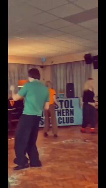 They feeling the music tuff 😎