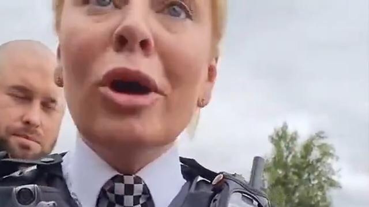 Arrested for carrying a £1000 pounds - UK