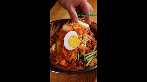 Korean spicy cold noodles suitable for summer, the taste is very authentic