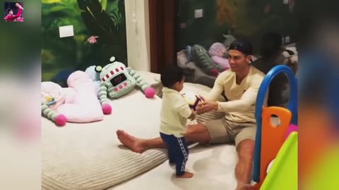 Ronaldo FUNNY Moments With His Family ( Part 1 ) 😘