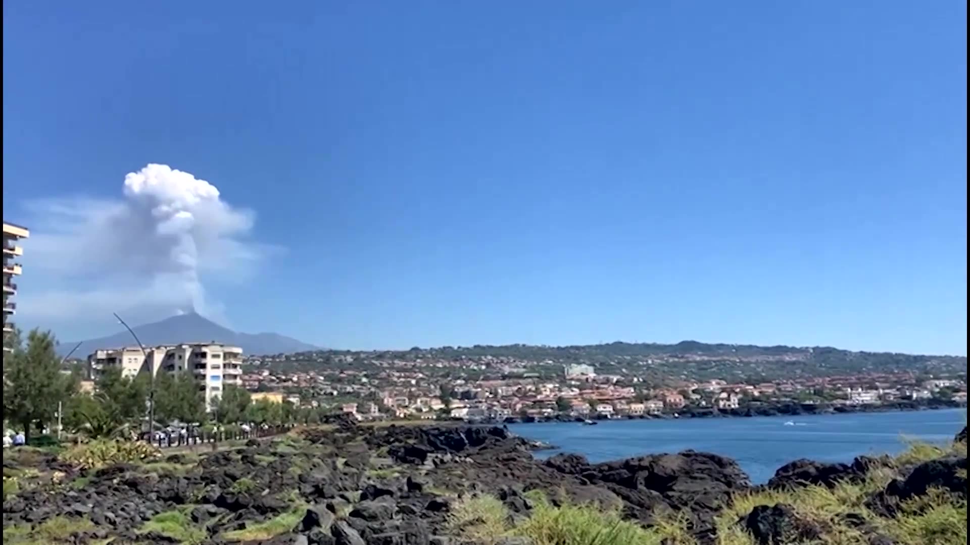 Huge plumes of volcanic stream erupt from Sicilys Mount Etna