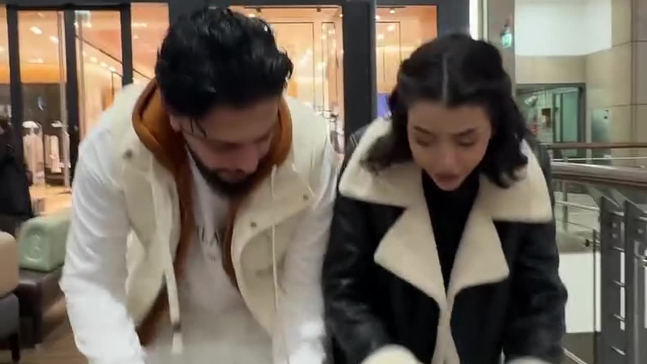 الحب لايعرف اح