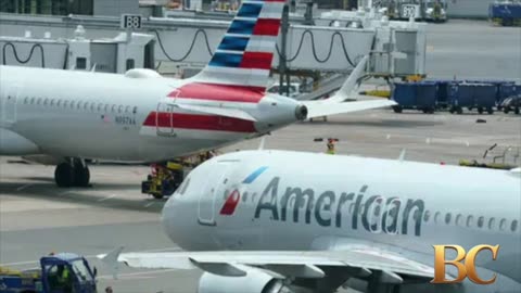Nearly 900 flights canceled in US early Wednesday