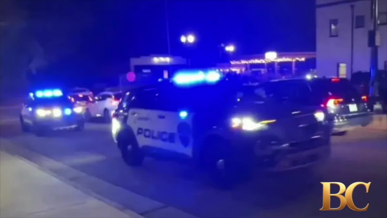 4 people wounded in shooting at North Carolina Christmas tree lighting ceremony