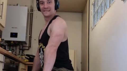 Twerk Practise - Dad Dancing :D