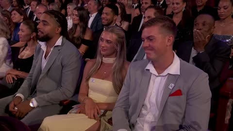 'Go Birds' Shane Gillis compares sports teams to his Eagles 2025 ESPYS