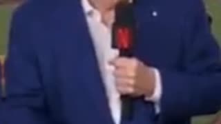 Jerry Jones' Santa Surprise Sparks Win