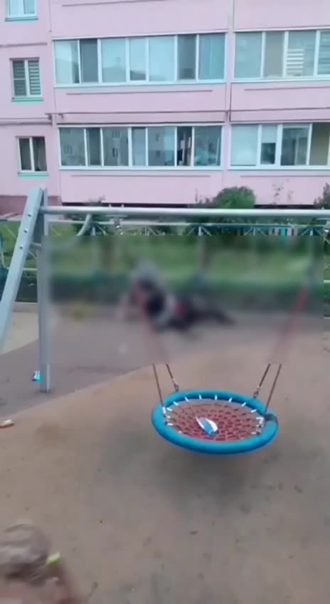 Ex-Russian Soldier Beats Elderly Ukrainian Refugee in Playground Full of Kids
