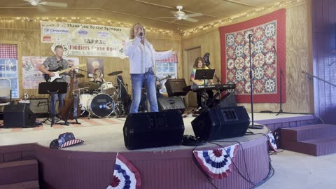 Cerriito Sings Live at The Tennessee State Fair